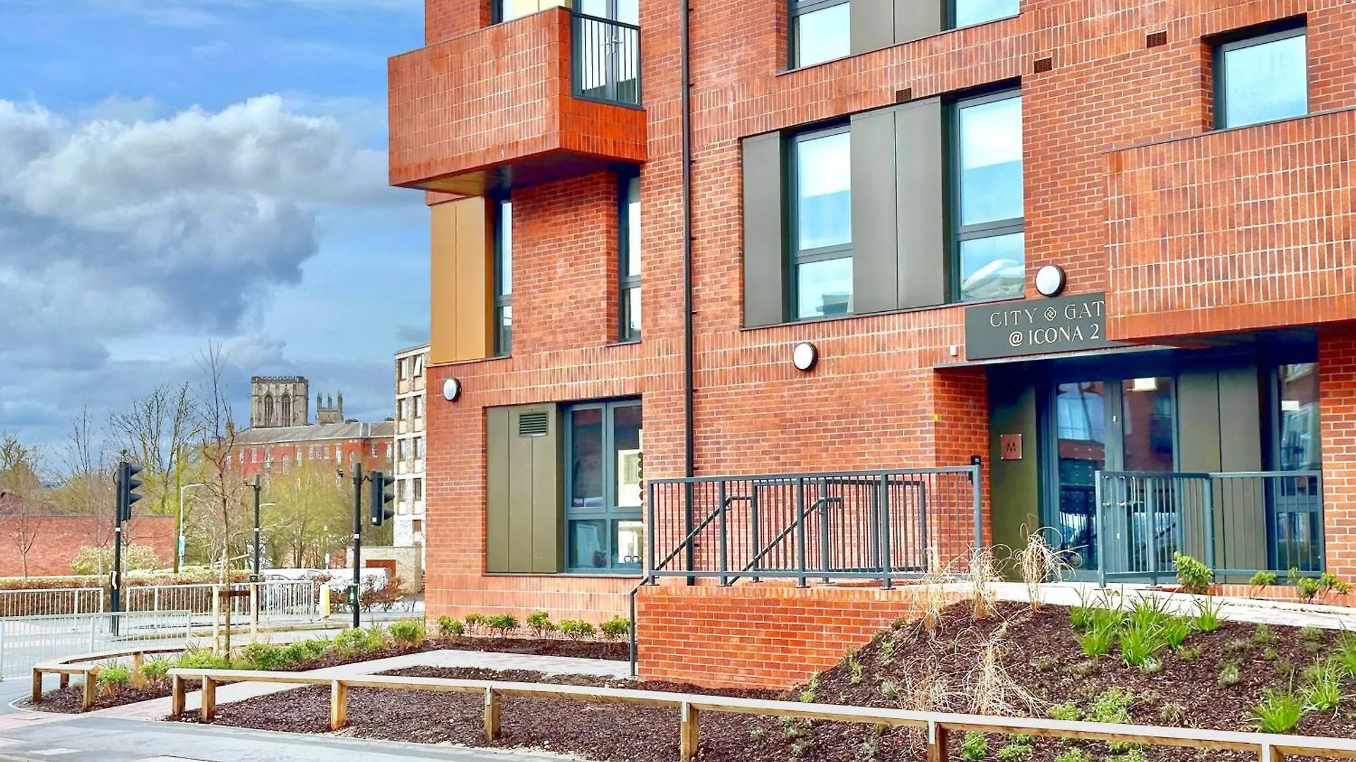 Stay@55 -Secure Underground Parking York United Kingdom